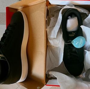 PUMA Smash v2 Leather Perf Sneakers